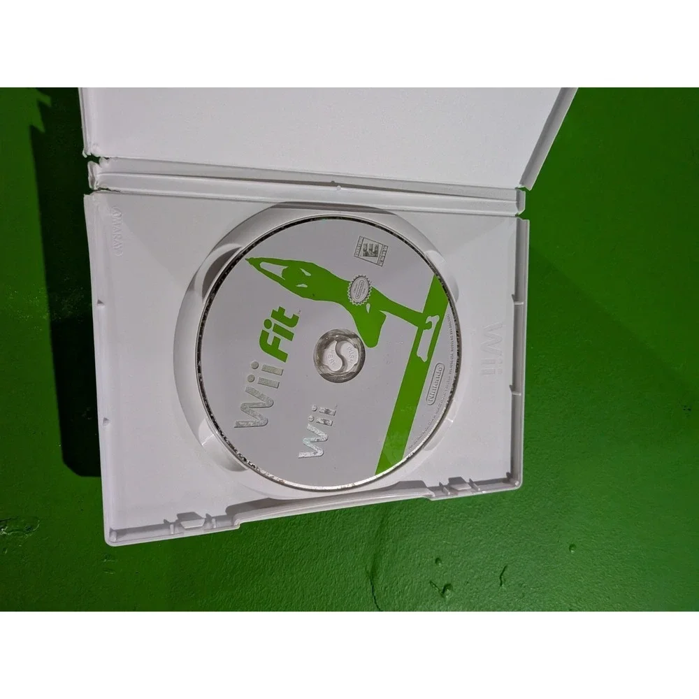 Wii Fit (Nintendo Wii, 2008) Video‎ Game Active Fun Workout